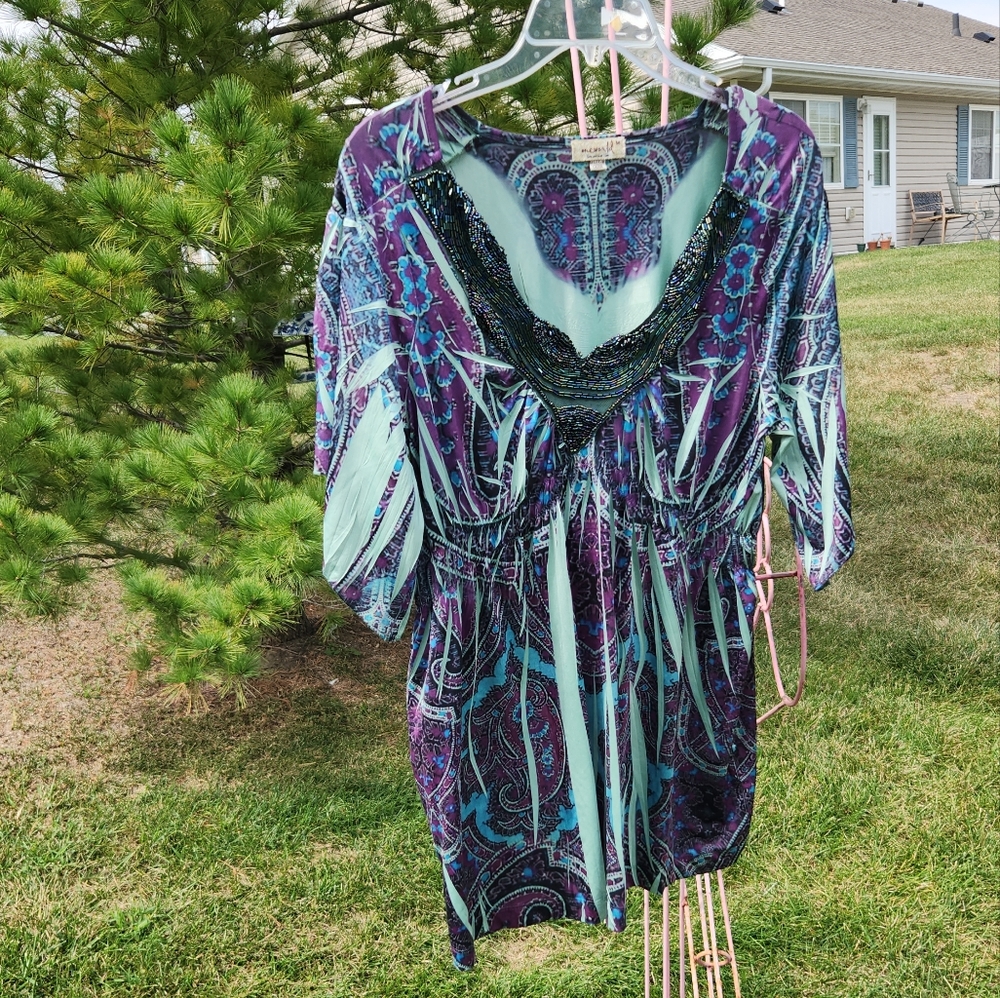 Beautiful One World Tunic Top- Size M
